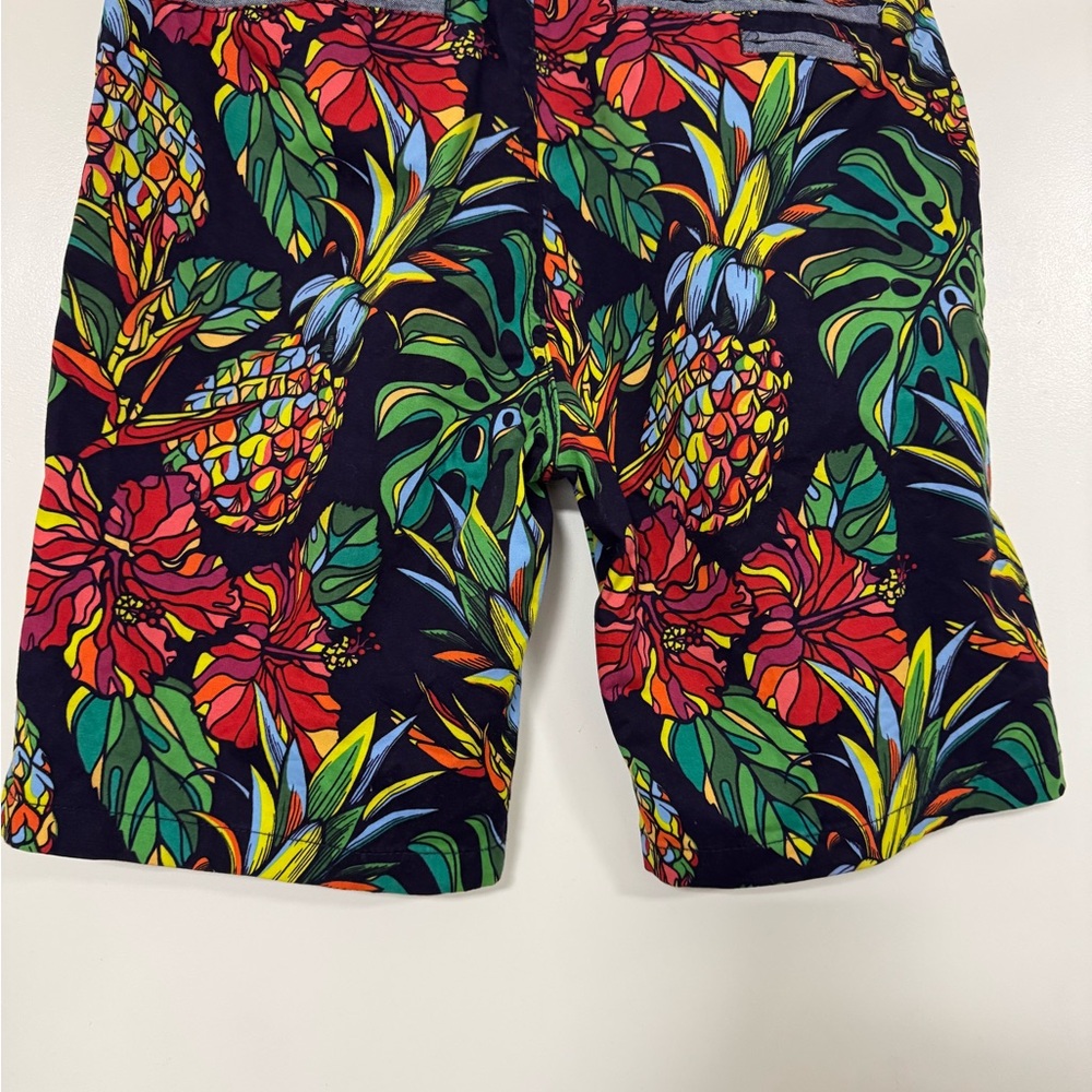 Tropical Pineapple Print Men's Shorts